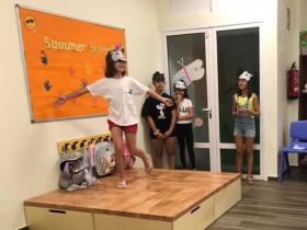 active-in-english-051