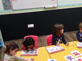 active-in-english-robins014